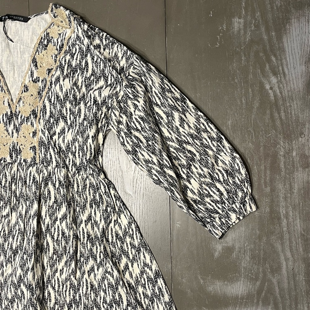 Zara Black Cream Long Sleeve Flared V Neck Dress Embroidered NWOT Ladies Small - Picture 4 of 7